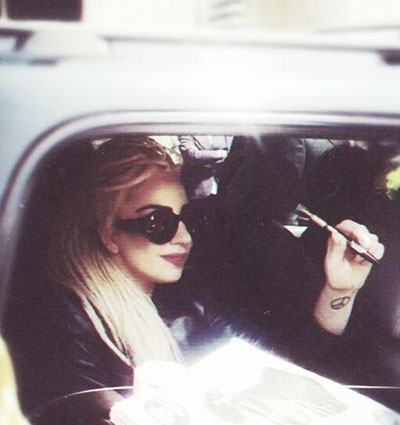image-Lady Gaga Vape