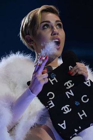 image-Miley Cyrus Vape
